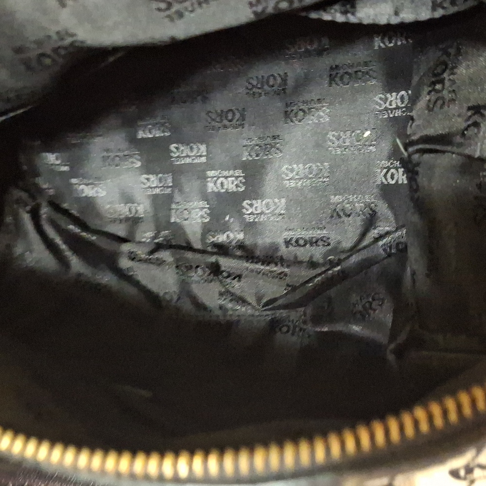 Michael Kors Tan and Black Shoulder Bag - Picture 4 of 4